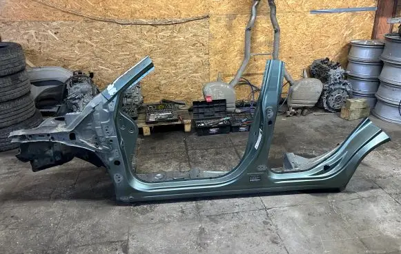 Subaru Forester SJ Pillar (middle) 51419SG0109P 51456SG0109P 51429SG0109P