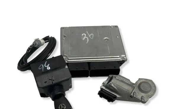 Mercedes-Benz C W203 Engine ECU kit and lock set A6461533079 2095450908