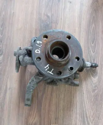 Volkswagen Transporter - Caravelle T4 Front wheel hub spindle knuckle