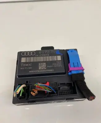Audi A6 S6 C6 4F Door control unit/module 4F0959793E 4F0910793E 0033TFJ0001