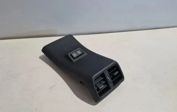 Rear air vent grill