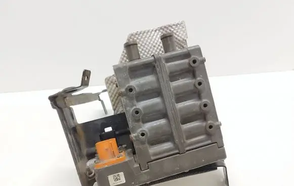 Audi A3 S3 8V Electric engine pre-heating system (optional) 12E963231F 5Q0918565B