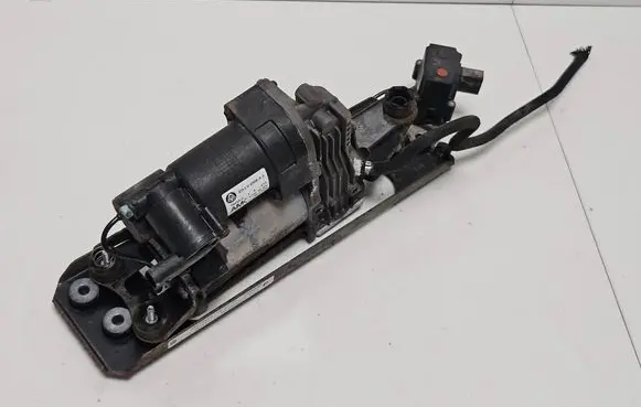 BMW 5 E60 E61 Air suspension compressor/pump 6789937 14178311 K0403806