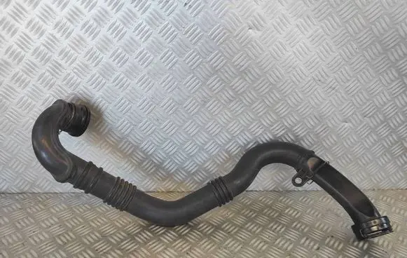Intercooler hose/pipe