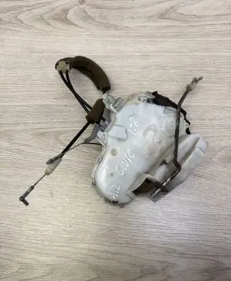 Honda Civic Rear door lock 