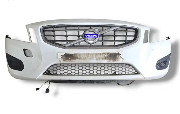 Volvo V60 Front bumper 31290811