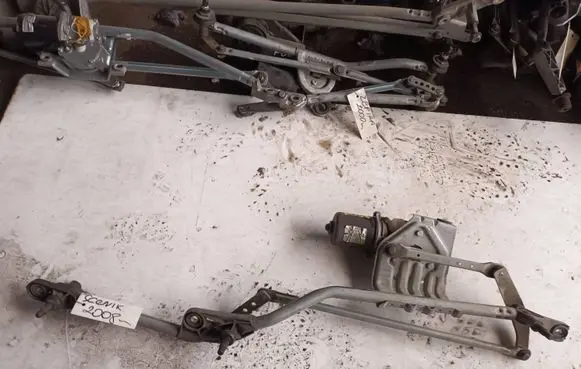 Renault Scenic II - Grand scenic II Front wiper linkage 