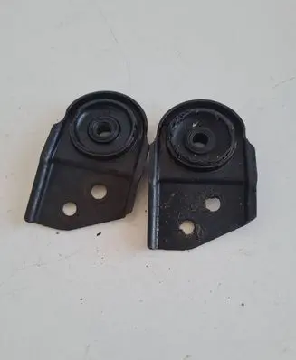 Mitsubishi Eclipse Radiator mount bracket MR431435
