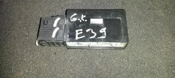 BMW 5 E39 Central locking motor 67118352165