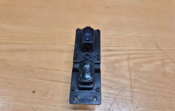Hyundai Sonata Electric window control switch 202004583