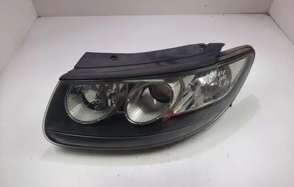 Hyundai Santa Fe Headlight/headlamp