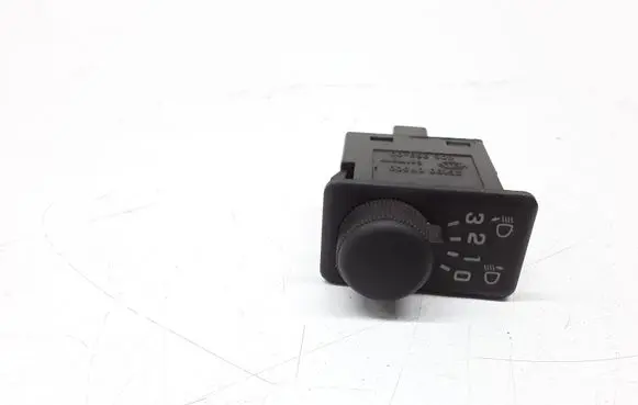 Nissan Terrano Headlight level height control switch 251900F000