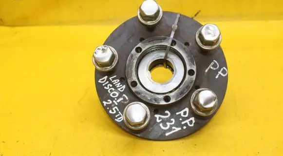 Land Rover Discovery Front wheel hub 231