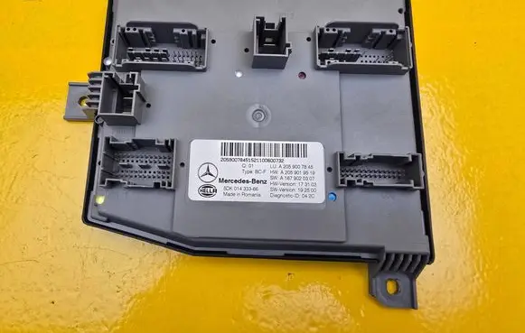Mercedes-Benz EQC SAM control unit A2059007845 A1679020307