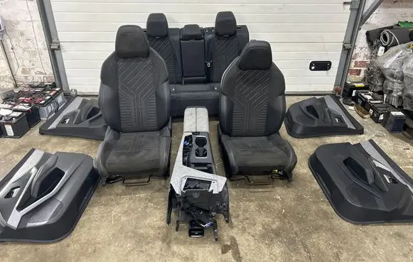 Peugeot 3008 III Seat and door cards trim set 