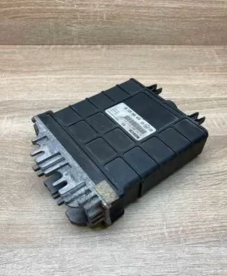 Volkswagen Golf III Engine control unit/module ECU 028906021BP 0281001343