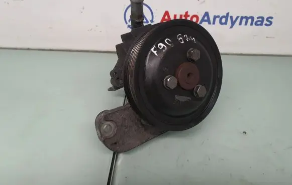 BMW 3 E90 E91 Power steering pump 6780459 32416780459