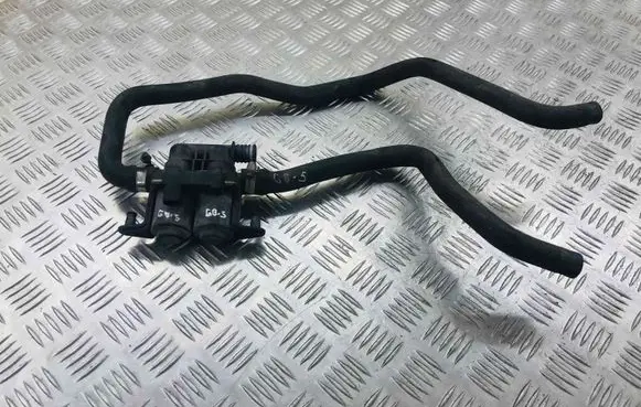 BMW 5 E39 Coolant heater control valve 8374995