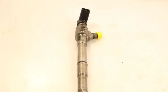 Skoda Fabia Mk2 (5J) Fuel injector 03L130277B