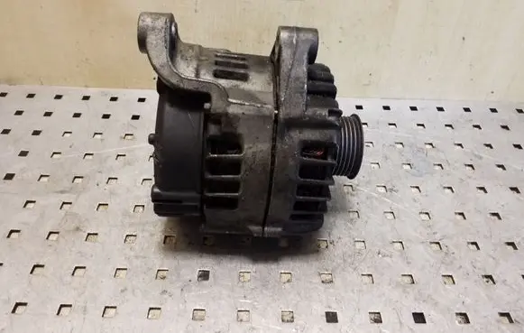 BMW X3 E83 Generator/alternator 13941