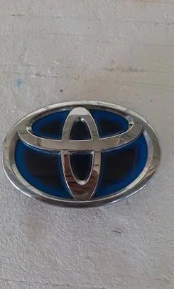 Toyota Prius (XW30) Manufacturer badge logo/emblem 7531033010
