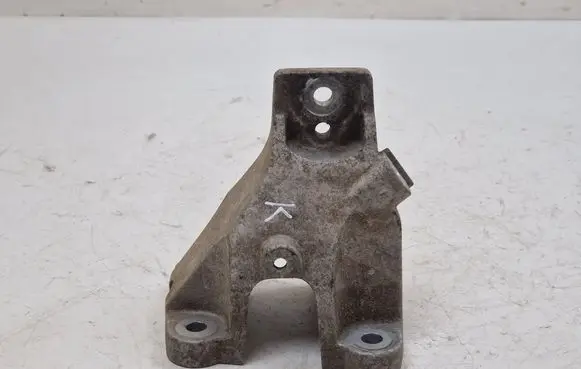 Jaguar XE Engine mounting bracket GX7360616FB