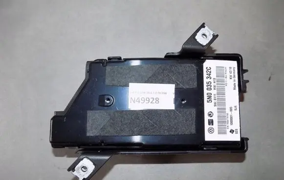 Volkswagen Polo V 6R Head unit multimedia control 5N0035342C
