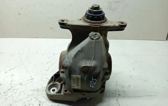 BMW X3 F25 Rear differential 7592007