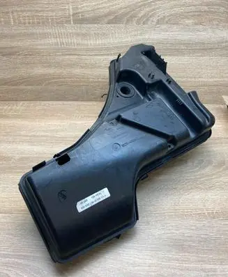 Mercedes-Benz GLE (W166 - C292) Windshield washer fluid reservoir/tank A1668600700