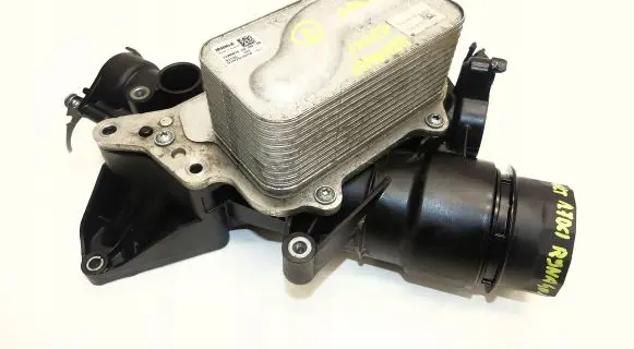 Oil filter mounting bracket