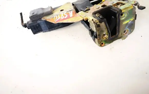 Mitsubishi Space Star Front door lock