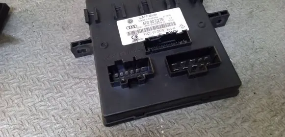 Audi Q7 4L Comfort/convenience module 4F0907279