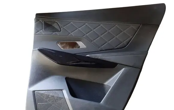Citroen DS7 Crossback Coupe rear side trim panel 98209999ZD 10850012