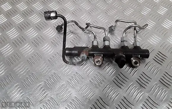 Nissan Note (E11) Fuel main line pipe h8201157327 175215346r