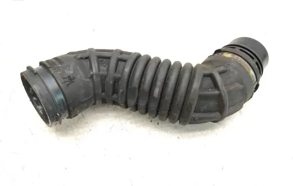 Maserati Ghibli Air intake hose/pipe 670003848 70568891