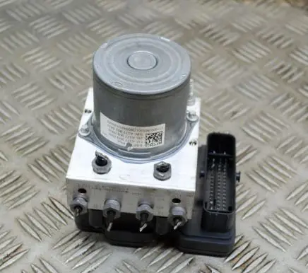 Mercedes-Benz A W177 ABS Pump A1779007805 A1779010904