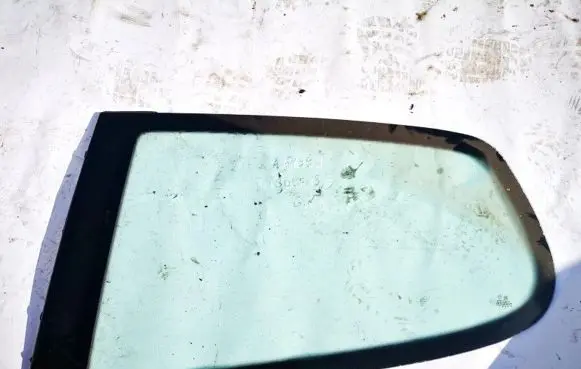 Volkswagen Golf IV Rear side window