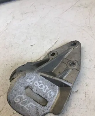 Mercedes-Benz GLE W167 Muffler mount bracket/holder A1674921700