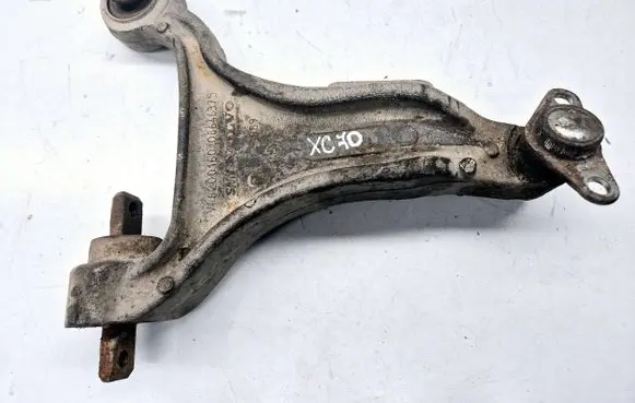 Volvo XC70 Front lower control arm/wishbone 08646375 SV66200160