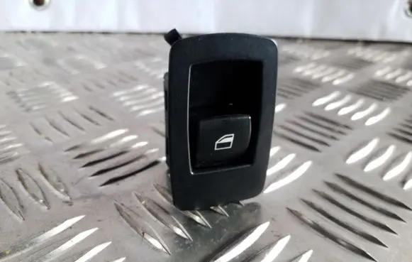 BMW X3 E83 Electric window control switch 9113773