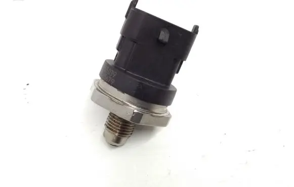 Ford Kuga II Fuel pressure sensor 0261545039 BM5G9F972BA