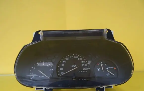 Speedometer (instrument cluster)