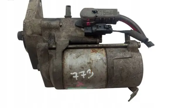 Toyota Yaris Starter motor 2810033080