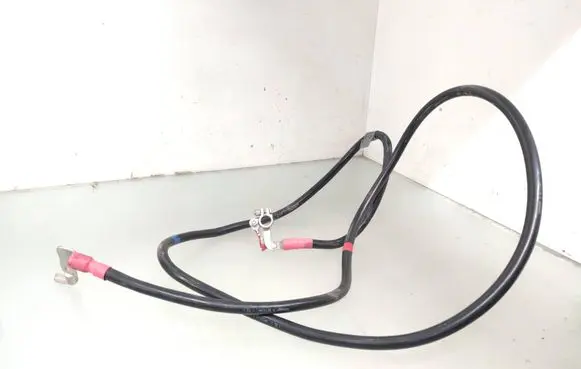 Mercedes-Benz Vito Viano W639 Positive cable (battery) A6395400930