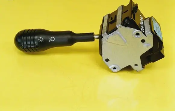Renault Twingo I Indicator stalk 7700839681A