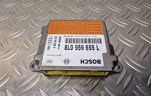 Audi A3 S3 8L Airbag control unit/module 8L0959655L