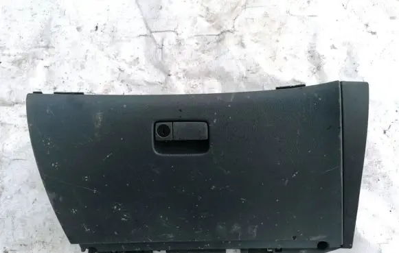 Nissan Primera Glove box 68520AV600 30230M