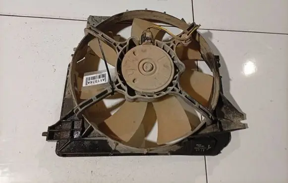 Mazda 323 F Radiator cooling fan shroud 1227506660