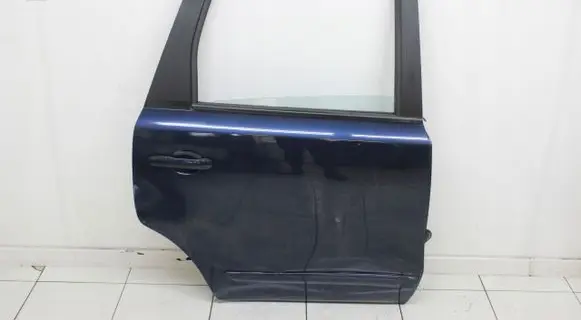 Nissan Note (E11) Rear door