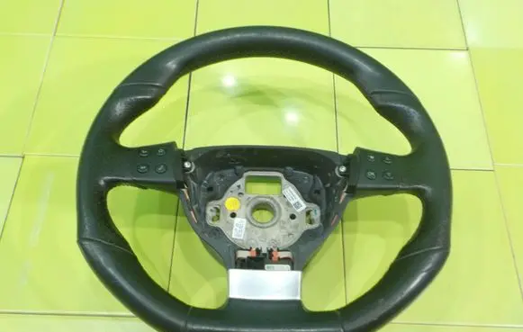 Volkswagen Scirocco Steering wheel WP294